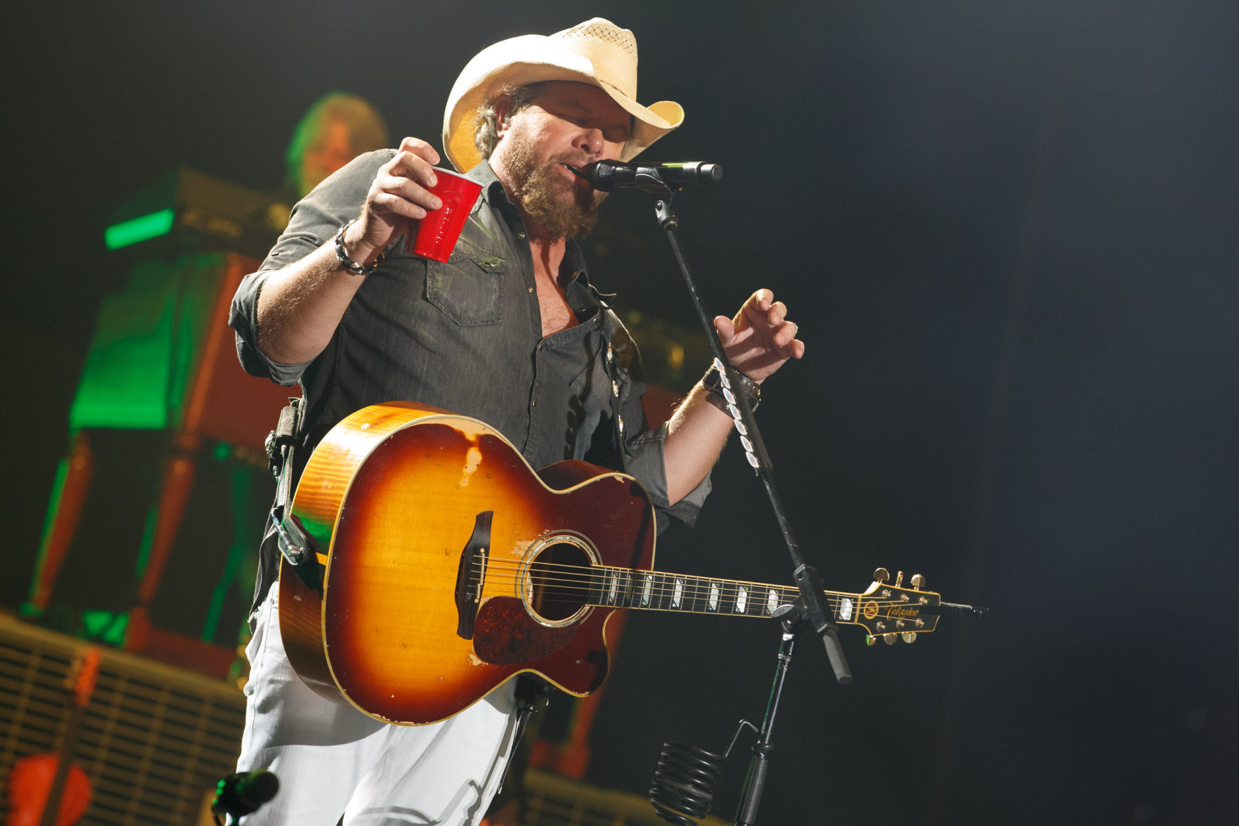 Toby Keith 2016 concert